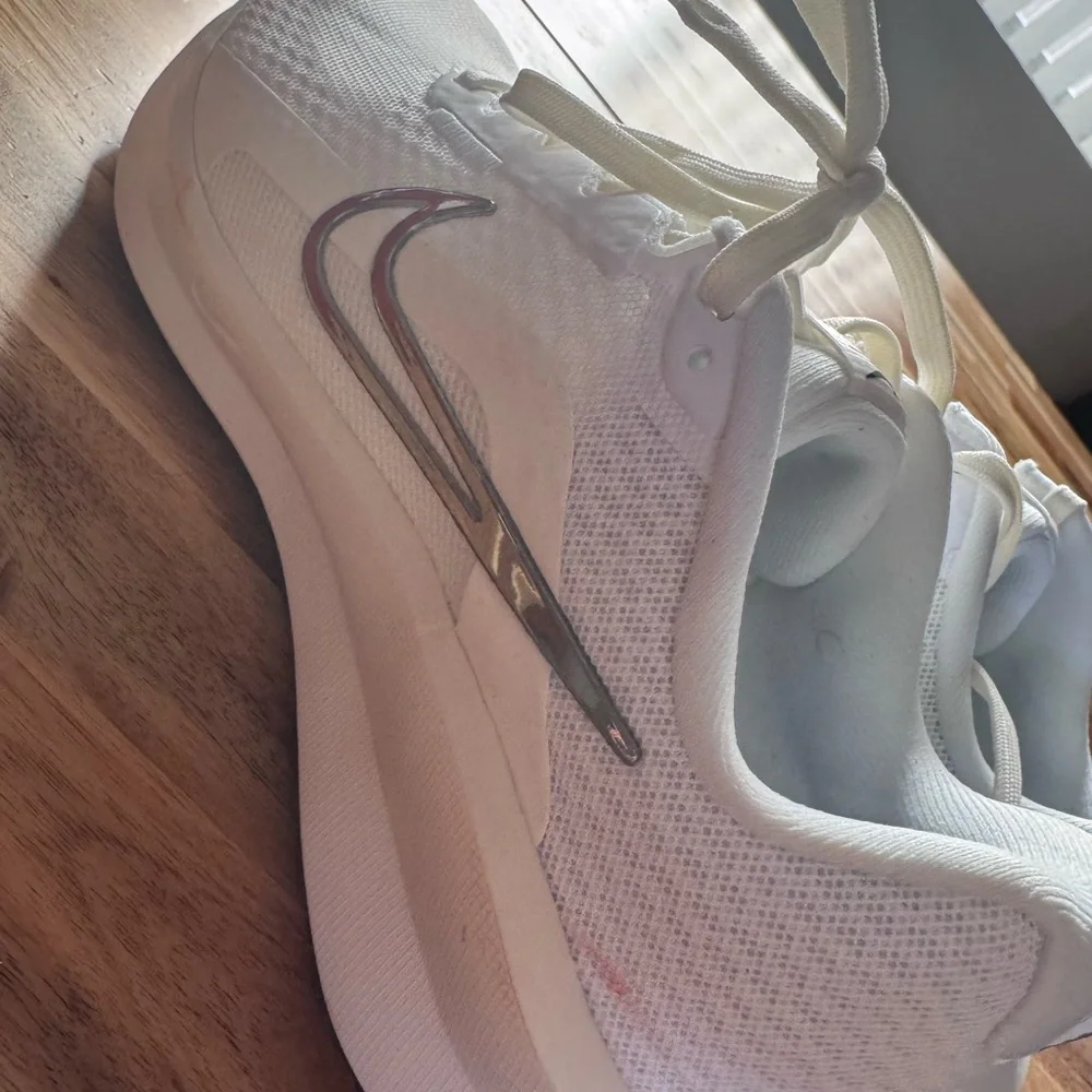 Nike Women downshifter 13 Athletic Shoes size 7.5 NIB - Picture 6 of 10
